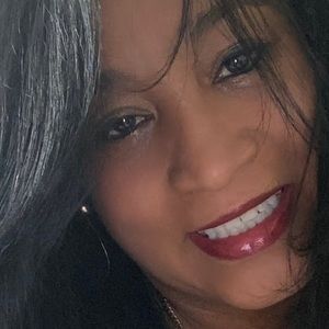 Meet your Posher, Annia